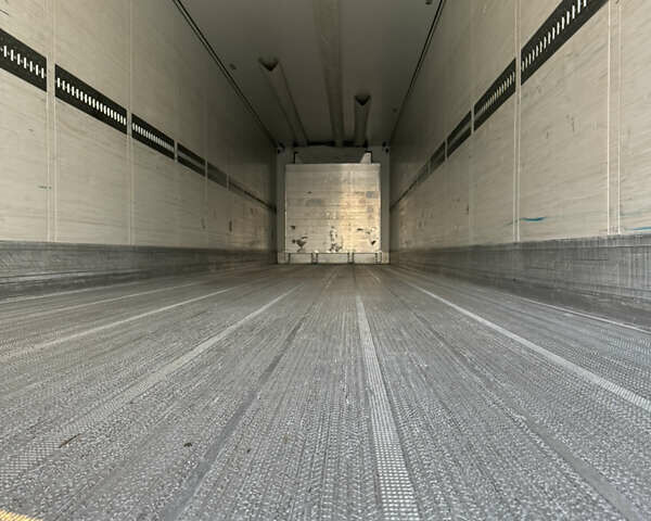 Белый Шмитц Каргобулл SKO 24, объемом двигателя 0 л и пробегом 200 тыс. км за 34900 $, фото 11 на Automoto.ua