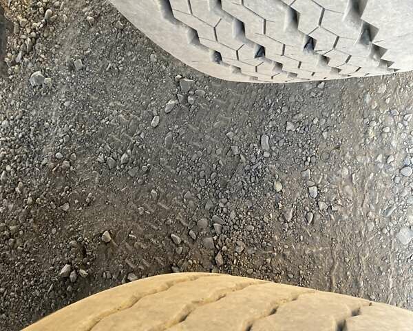 Бежевий Шмітц Каргобулл SKO 24, об'ємом двигуна 0 л та пробігом 800 тис. км за 8900 $, фото 10 на Automoto.ua