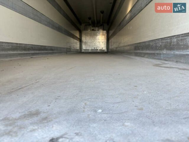 Червоний Шмітц Каргобулл SKO 24, об'ємом двигуна 0 л та пробігом 100 тис. км за 12500 $, фото 7 на Automoto.ua