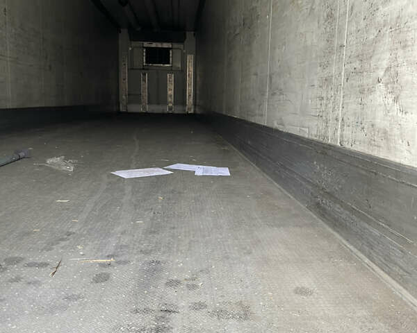 Серый Шмитц Каргобулл SKO 24, объемом двигателя 0 л и пробегом 0 тыс. км за 10000 $, фото 7 на Automoto.ua