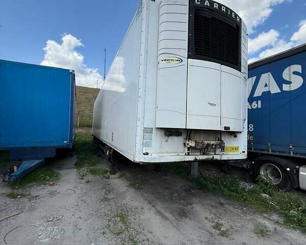 Сірий Шмітц Каргобулл SKO 24, об'ємом двигуна 0 л та пробігом 600 тис. км за 17500 $, фото 1 на Automoto.ua