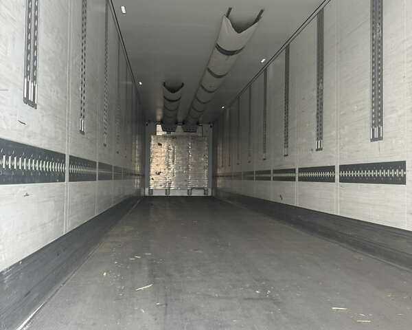 Серый Шмитц Каргобулл SKO 24, объемом двигателя 0 л и пробегом 888 тыс. км за 21999 $, фото 8 на Automoto.ua