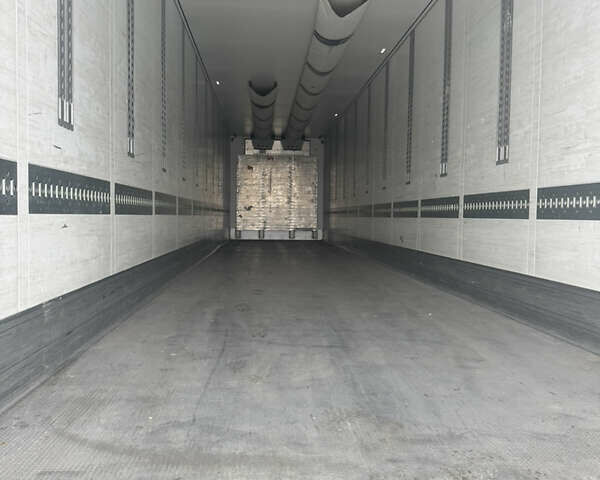 Серый Шмитц Каргобулл SKO 24, объемом двигателя 0 л и пробегом 888 тыс. км за 21999 $, фото 7 на Automoto.ua