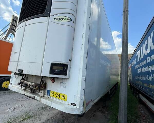 Сірий Шмітц Каргобулл SKO 24, об'ємом двигуна 0 л та пробігом 600 тис. км за 17500 $, фото 2 на Automoto.ua