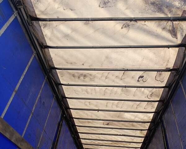 Красный Шмитц Каргобулл SSD, объемом двигателя 6 л и пробегом 250 тыс. км за 8593 $, фото 4 на Automoto.ua