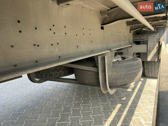 Серый Шмитз С01, объемом двигателя 0 л и пробегом 500 тыс. км за 9300 $, фото 6 на Automoto.ua