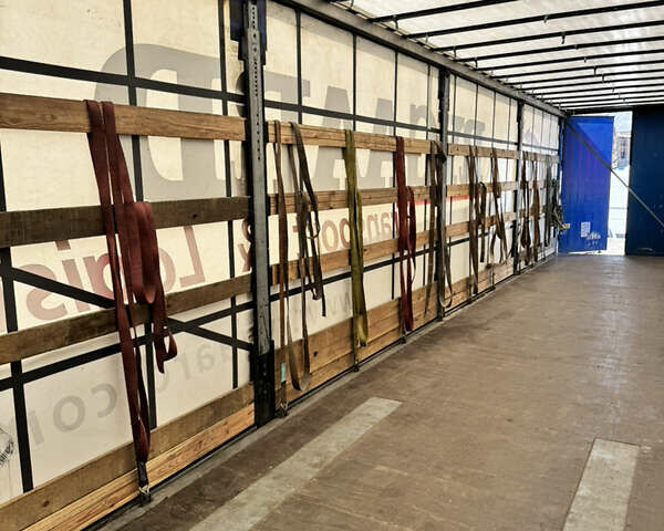 Серый Шмитз SCS 24, объемом двигателя 0 л и пробегом 100 тыс. км за 10500 $, фото 19 на Automoto.ua