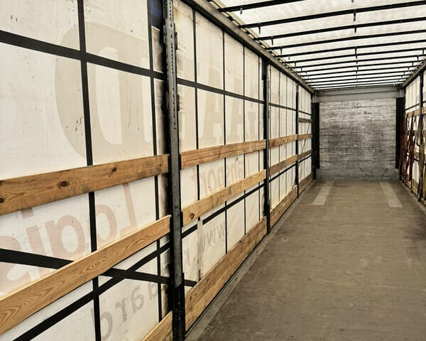 Серый Шмитз SCS 24, объемом двигателя 0 л и пробегом 100 тыс. км за 10500 $, фото 43 на Automoto.ua