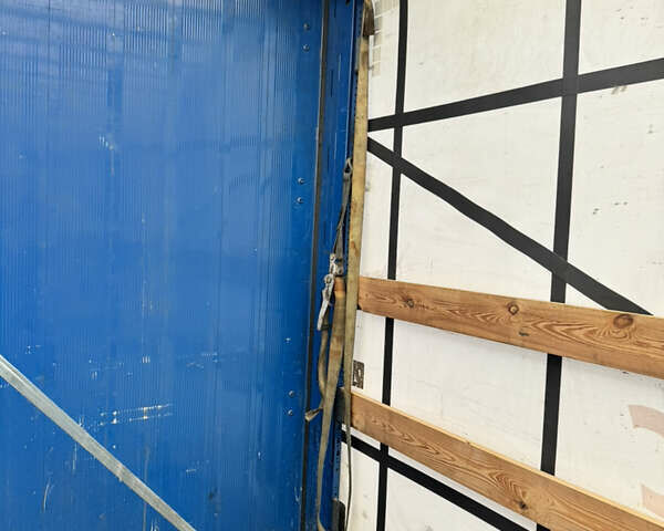 Серый Шмитз SCS 24, объемом двигателя 0 л и пробегом 100 тыс. км за 10500 $, фото 39 на Automoto.ua