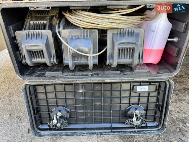 Серый Шмитз SCS 24, объемом двигателя 0 л и пробегом 100 тыс. км за 10500 $, фото 3 на Automoto.ua