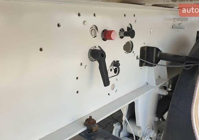 Белый Шмитз СКИ, объемом двигателя 0 л и пробегом 300 тыс. км за 23609 $, фото 8 на Automoto.ua