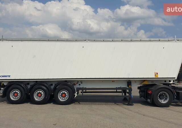 Белый Шмитз СКИ, объемом двигателя 0 л и пробегом 300 тыс. км за 23609 $, фото 1 на Automoto.ua