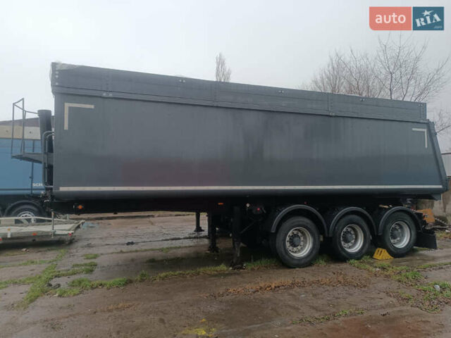 Шмитз СКИ, объемом двигателя 0 л и пробегом 100 тыс. км за 17500 $, фото 1 на Automoto.ua