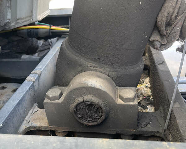 Сірий Шмітз СКІ, об'ємом двигуна 0 л та пробігом 450 тис. км за 18900 $, фото 4 на Automoto.ua