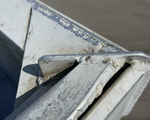 Сірий Шмітз СКІ, об'ємом двигуна 0 л та пробігом 450 тис. км за 18900 $, фото 5 на Automoto.ua