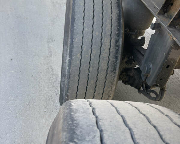 Сірий Шмітз СКІ, об'ємом двигуна 0 л та пробігом 450 тис. км за 18900 $, фото 12 на Automoto.ua