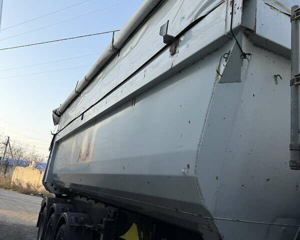 Серый Шмитз СКИ, объемом двигателя 0 л и пробегом 100 тыс. км за 14300 $, фото 3 на Automoto.ua