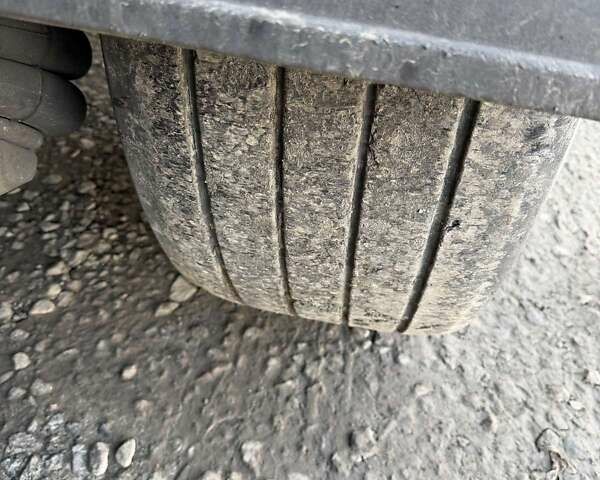 Серый Шмитз СКИ, объемом двигателя 0 л и пробегом 100 тыс. км за 14300 $, фото 21 на Automoto.ua