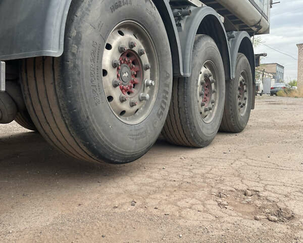 Сірий Шмітз СКІ, об'ємом двигуна 0 л та пробігом 100 тис. км за 33000 $, фото 17 на Automoto.ua