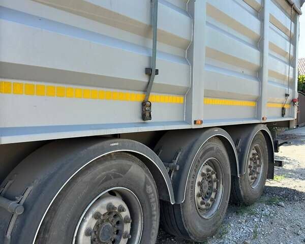 Серый Шмитз СПР, объемом двигателя 0 л и пробегом 0 тыс. км за 15000 $, фото 3 на Automoto.ua