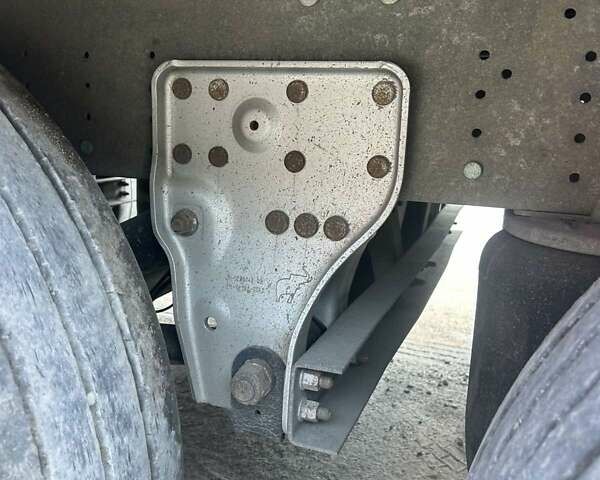 Шмитз ZWF 18, объемом двигателя 0 л и пробегом 300 тыс. км за 13500 $, фото 9 на Automoto.ua