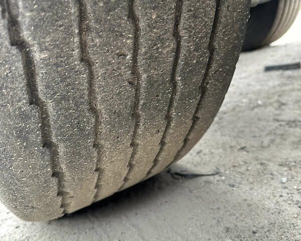 Красный Шмитз SCF 24G, объемом двигателя 0 л и пробегом 100 тыс. км за 7200 $, фото 11 на Automoto.ua