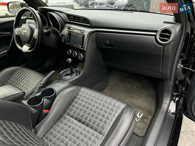 Черный Сцион TC, объемом двигателя 2.5 л и пробегом 54 тыс. км за 9900 $, фото 26 на Automoto.ua