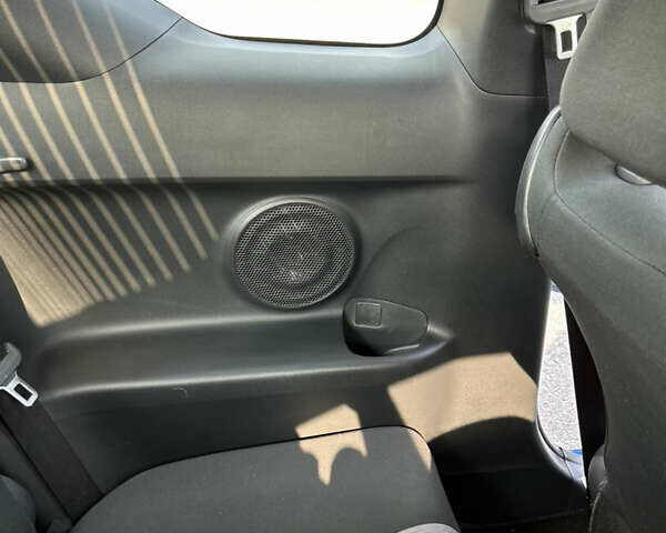 Синій Сціон TC, об'ємом двигуна 2.49 л та пробігом 96 тис. км за 9700 $, фото 34 на Automoto.ua