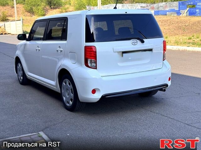 Сцион ХБ, объемом двигателя 2.4 л и пробегом 214 тыс. км за 5950 $, фото 2 на Automoto.ua