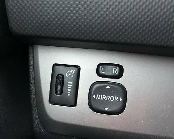 Сціон ХБ 2013 у Києві на Automoto.ua Сірий Сціон ХБ, об'ємом двигуна 2.36 л та пробігом 232 тис. км за 7900 $, фото 26 на Automoto.ua