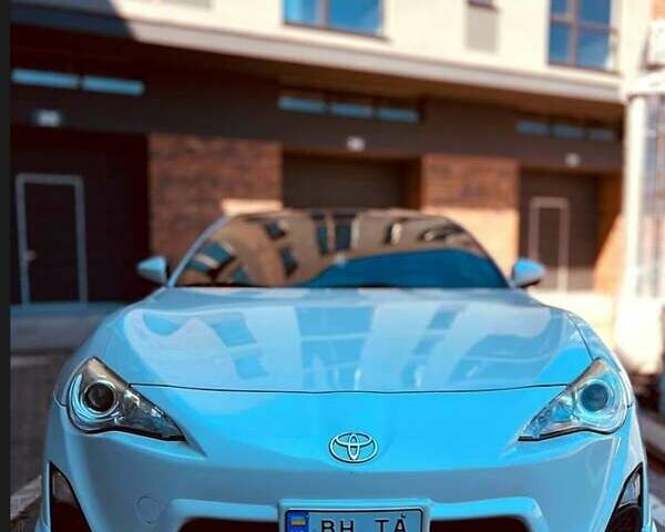 Белый Сцион FR-S, объемом двигателя 2 л и пробегом 145 тыс. км за 11500 $, фото 9 на Automoto.ua