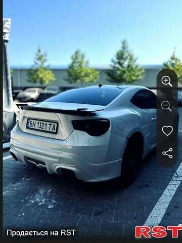 Белый Сцион FR-S, объемом двигателя 2 л и пробегом 145 тыс. км за 11500 $, фото 13 на Automoto.ua