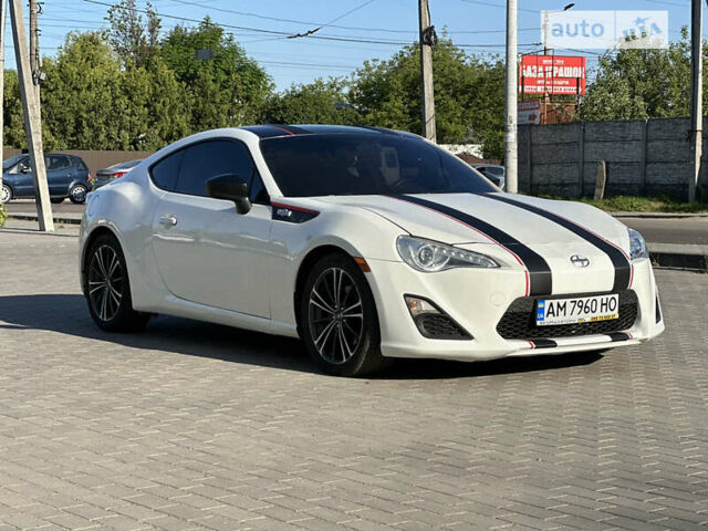 Білий Сціон FR-S, об'ємом двигуна 2 л та пробігом 64 тис. км за 12500 $, фото 17 на Automoto.ua