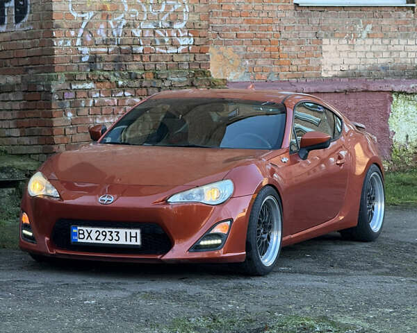 Оранжевый Сцион FR-S, объемом двигателя 2 л и пробегом 160 тыс. км за 13100 $, фото 22 на Automoto.ua
