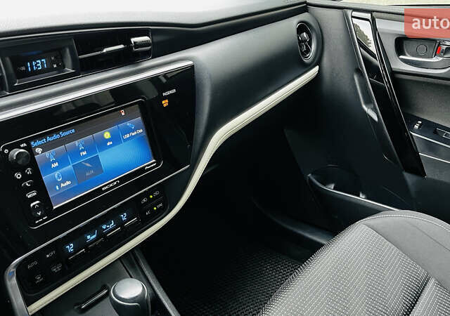 Білий Сціон iM, об'ємом двигуна 1.8 л та пробігом 97 тис. км за 11500 $, фото 6 на Automoto.ua