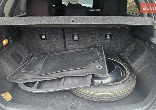 Белый Сцион iM, объемом двигателя 1.8 л и пробегом 122 тыс. км за 10700 $, фото 10 на Automoto.ua