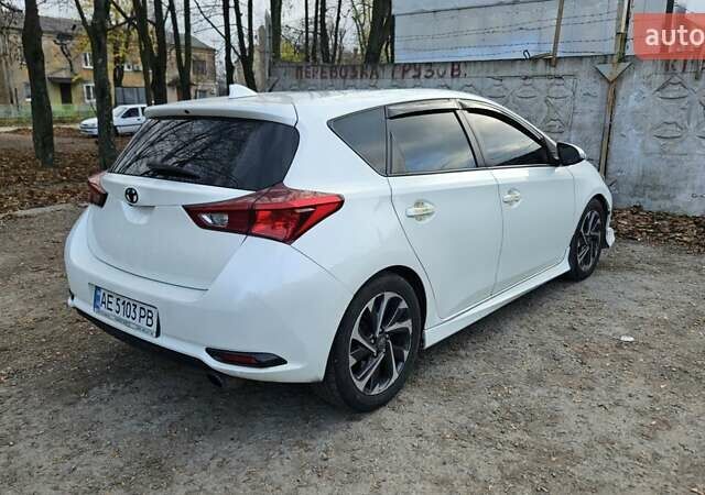 Белый Сцион iM, объемом двигателя 1.8 л и пробегом 122 тыс. км за 10700 $, фото 1 на Automoto.ua