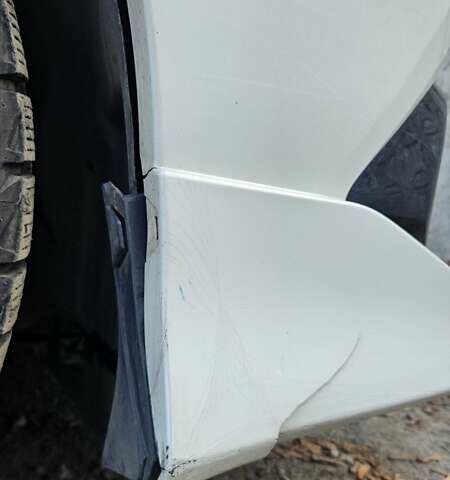 Белый Сцион iM, объемом двигателя 1.8 л и пробегом 122 тыс. км за 10700 $, фото 3 на Automoto.ua