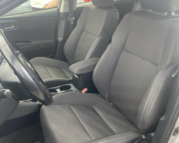 Серый Сцион iM, объемом двигателя 1.8 л и пробегом 89 тыс. км за 12000 $, фото 8 на Automoto.ua
