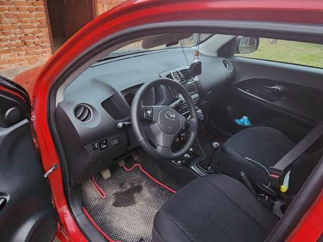 Червоний Сціон xД, об'ємом двигуна 1.8 л та пробігом 162 тис. км за 7200 $, фото 4 на Automoto.ua