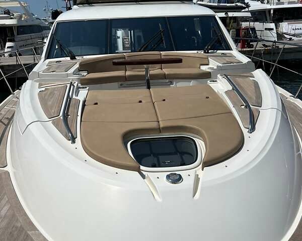 Білий СіРей Celebrety, об'ємом двигуна 70 л та пробігом 1 тис. км за 1700000 $, фото 4 на Automoto.ua