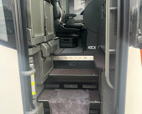 Білий Сетра 417 HDH, об'ємом двигуна 11.97 л та пробігом 900 тис. км за 143000 $, фото 10 на Automoto.ua