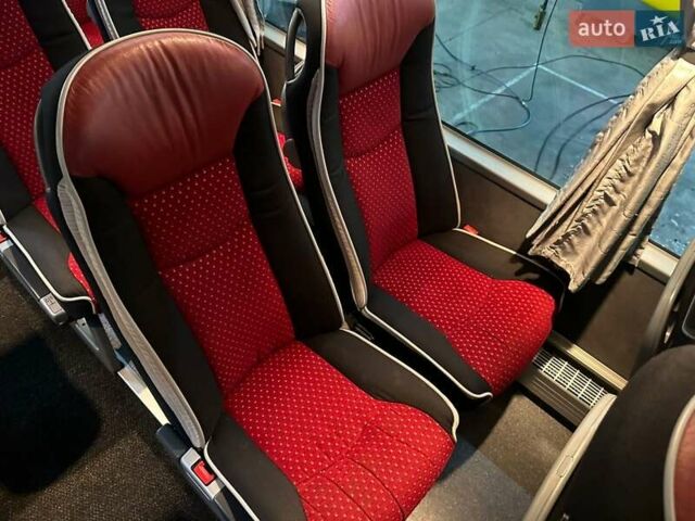 Красный Сетра S 417, объемом двигателя 11.97 л и пробегом 275 тыс. км за 134835 $, фото 15 на Automoto.ua