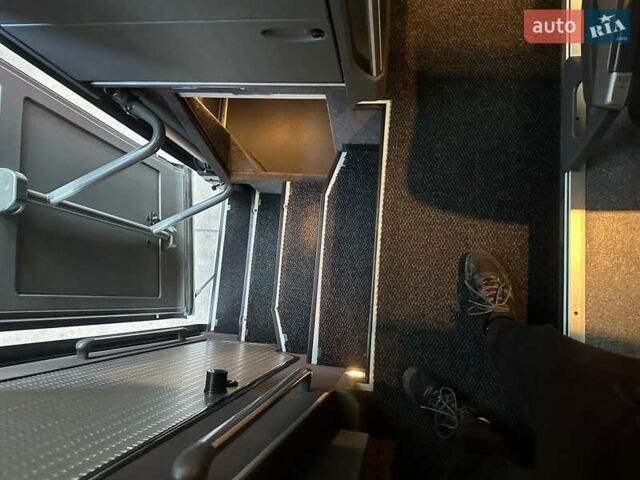 Красный Сетра S 417, объемом двигателя 11.97 л и пробегом 275 тыс. км за 134835 $, фото 19 на Automoto.ua