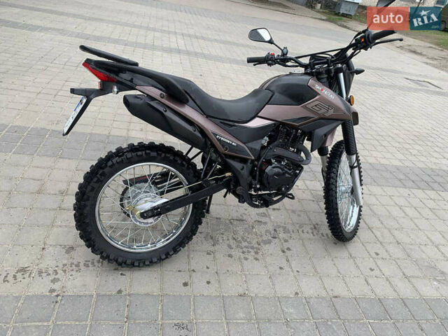 Шанрай 200, объемом двигателя 0.2 л и пробегом 9 тыс. км за 1300 $, фото 1 на Automoto.ua