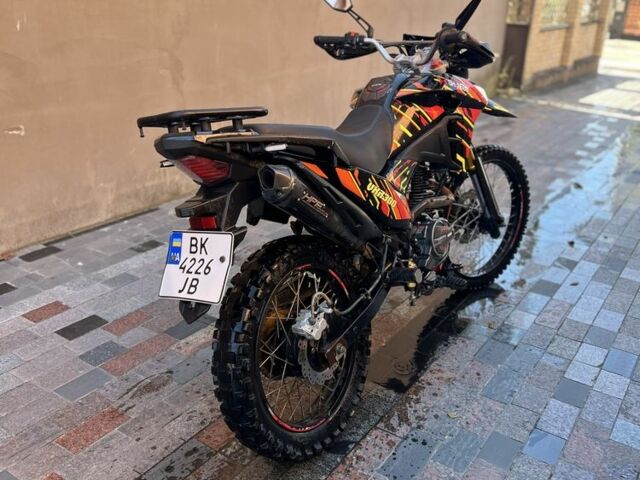 Черный Шанрай 3302, объемом двигателя 0.3 л и пробегом 0 тыс. км за 900 $, фото 1 на Automoto.ua