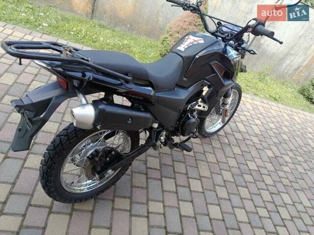 Черный Шанрай X-Trail 200, объемом двигателя 0.2 л и пробегом 900 тыс. км за 1250 $, фото 1 на Automoto.ua