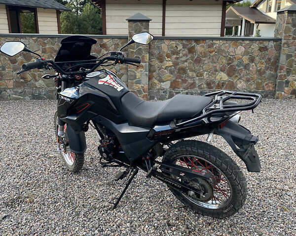 Шанрай X-Trail 200 2023 в Самборе на Automoto.ua Черный Шанрай X-Trail 200, объемом двигателя 0.2 л и пробегом 6 тыс. км за 1199 $, фото 1 на Automoto.ua