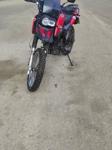 Красный Шанрай X-Trail 200, объемом двигателя 0.2 л и пробегом 710 тыс. км за 850 $, фото 1 на Automoto.ua