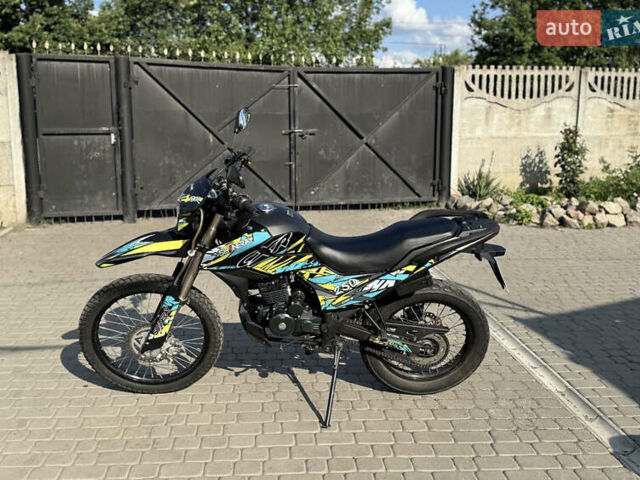 Черный Шанрай XY250GY-6С, объемом двигателя 0.25 л и пробегом 12 тыс. км за 1319 $, фото 1 на Automoto.ua